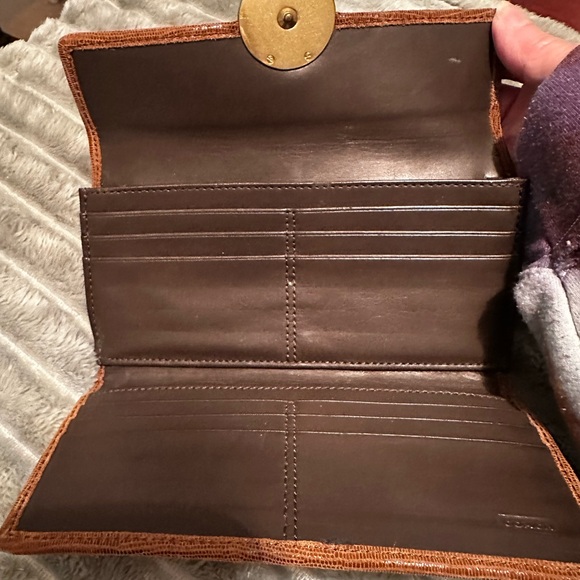 Coach Wallet *EXCELLENT CONDITION* - Picture 8 of 12